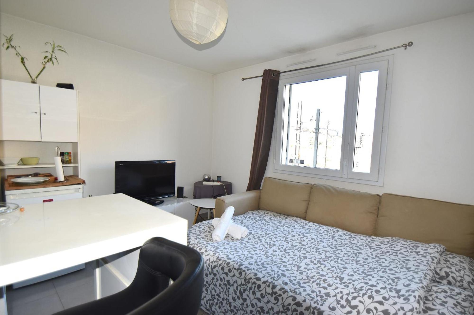 Studio Gare St Roch 1Er Etage - Air Rental مونبيلييه المظهر الخارجي الصورة
